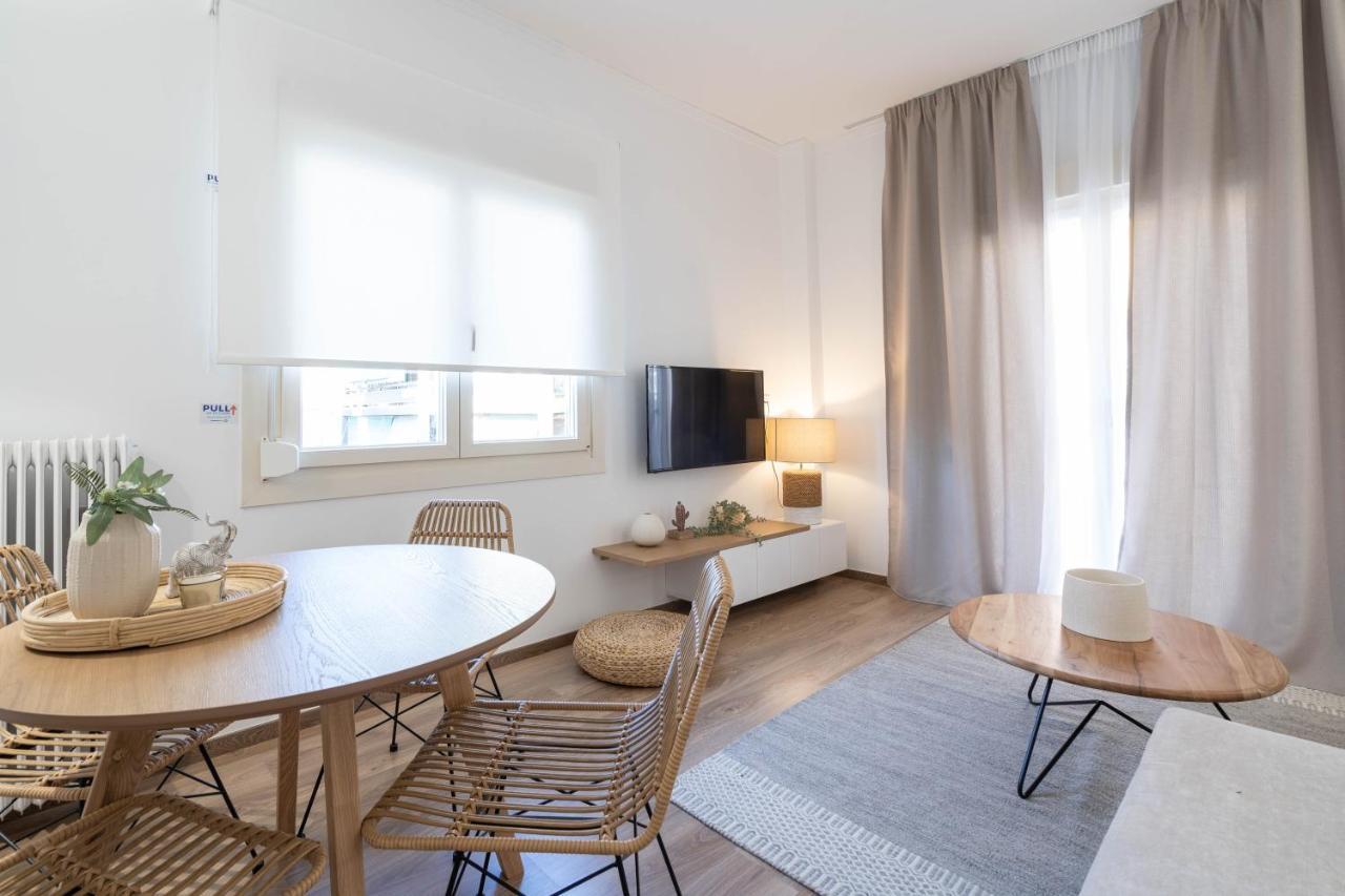 Urban Boho Apartment In Koukaki Athens Exterior photo